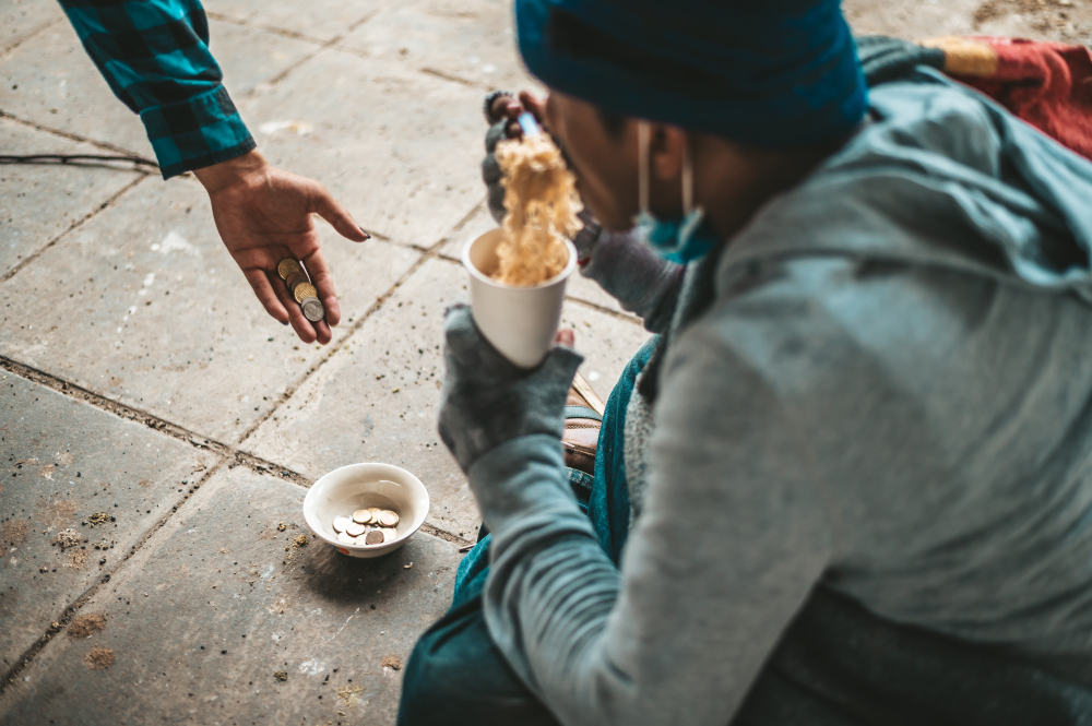 Alimentação e Ajuda aos Necessitados